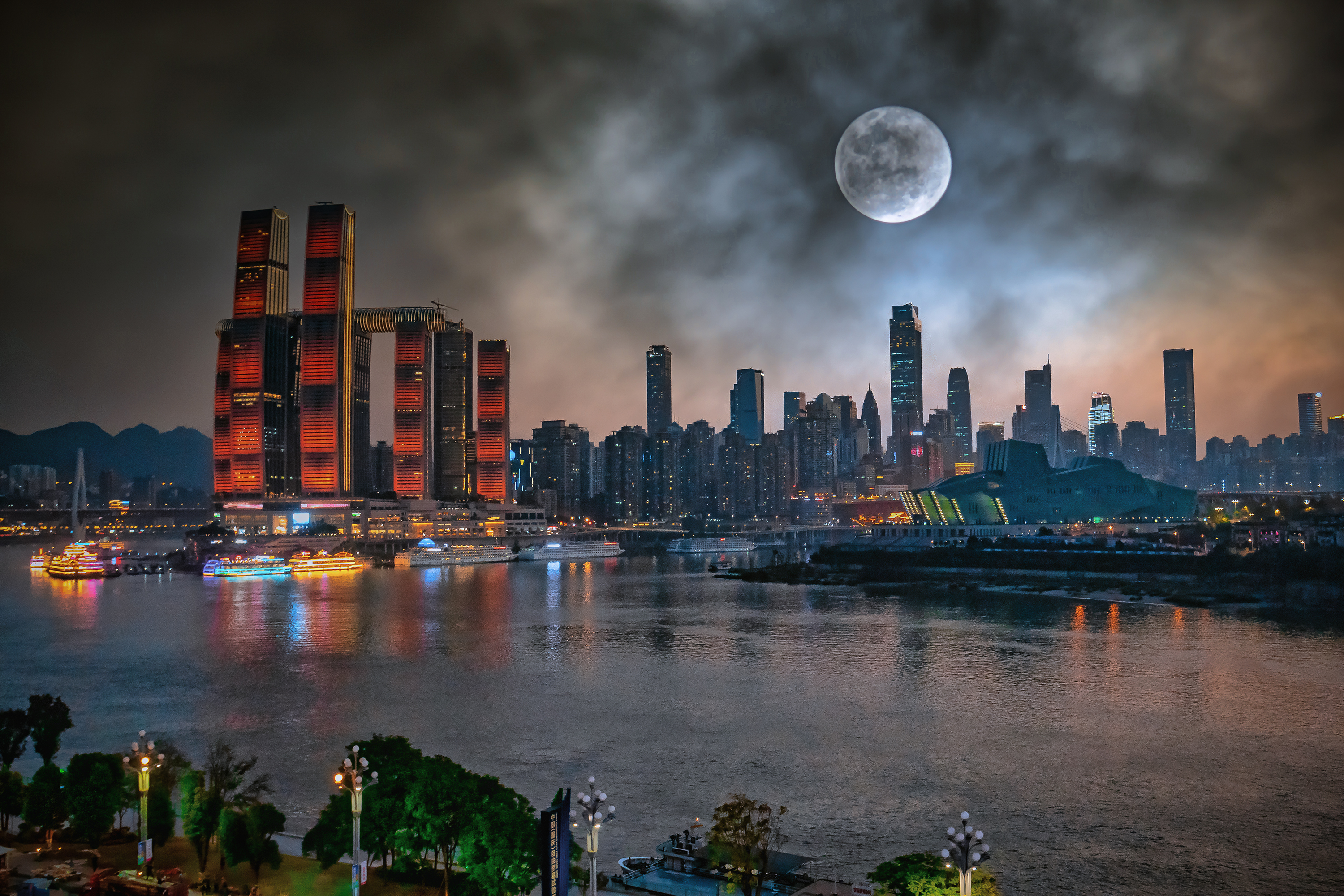 重庆之旅，魔幻之城的魅力探索🌆