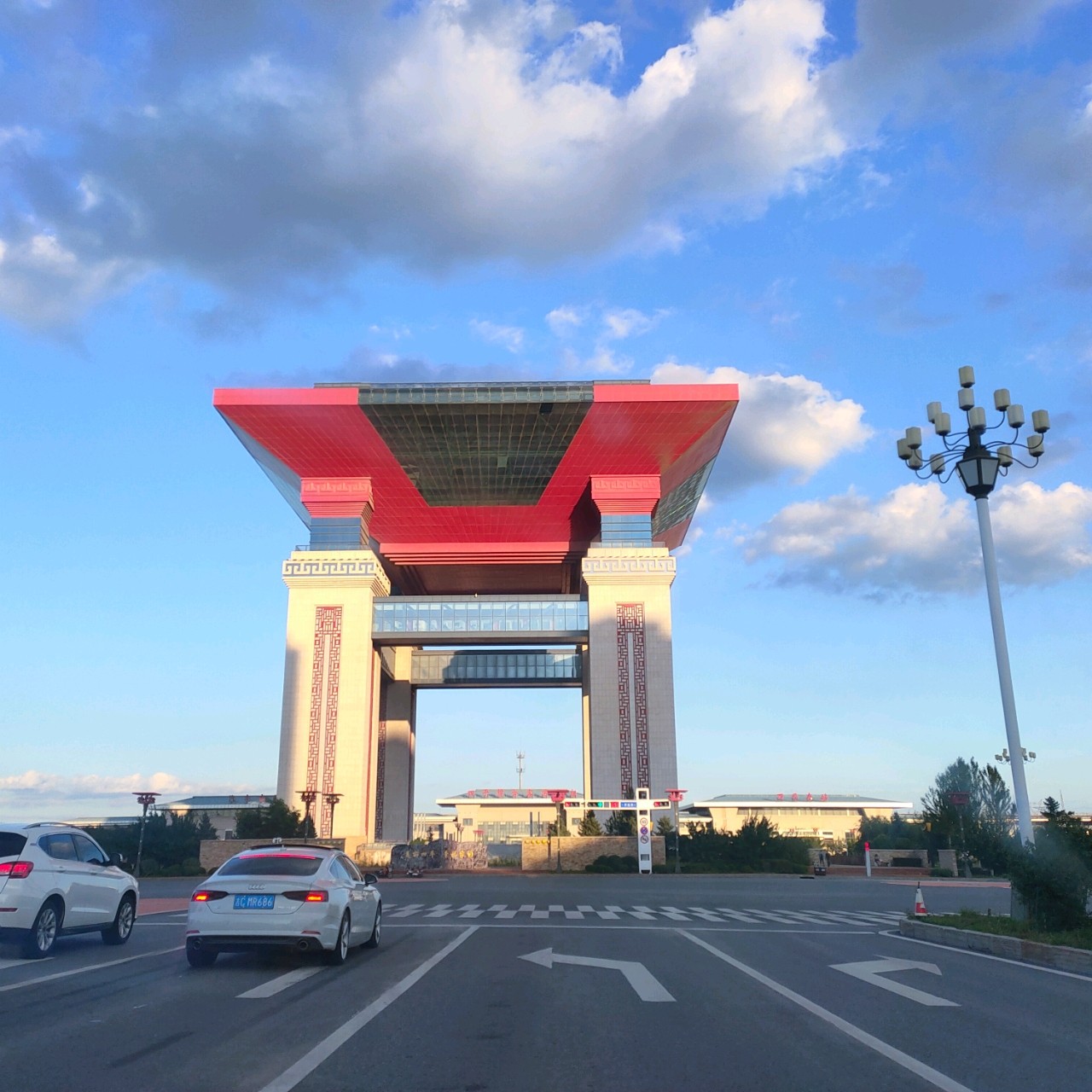 探寻四平巷弄深处的美食秘境，一家隐藏小巷的特色小吃店